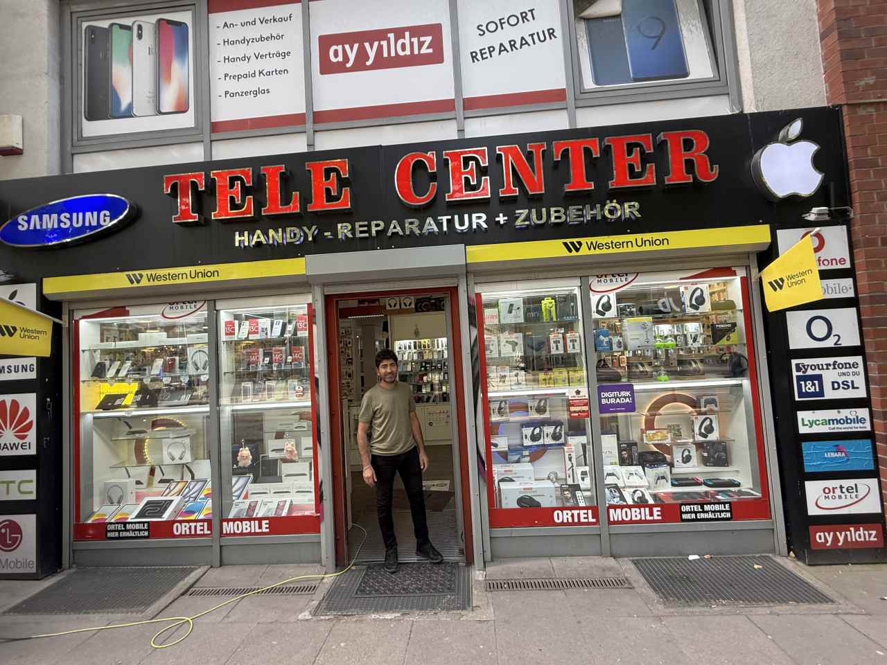 Tamirden Satışa, Aksesuardan SIM Kart’a Tek Adres: Tele-Center am Phonix