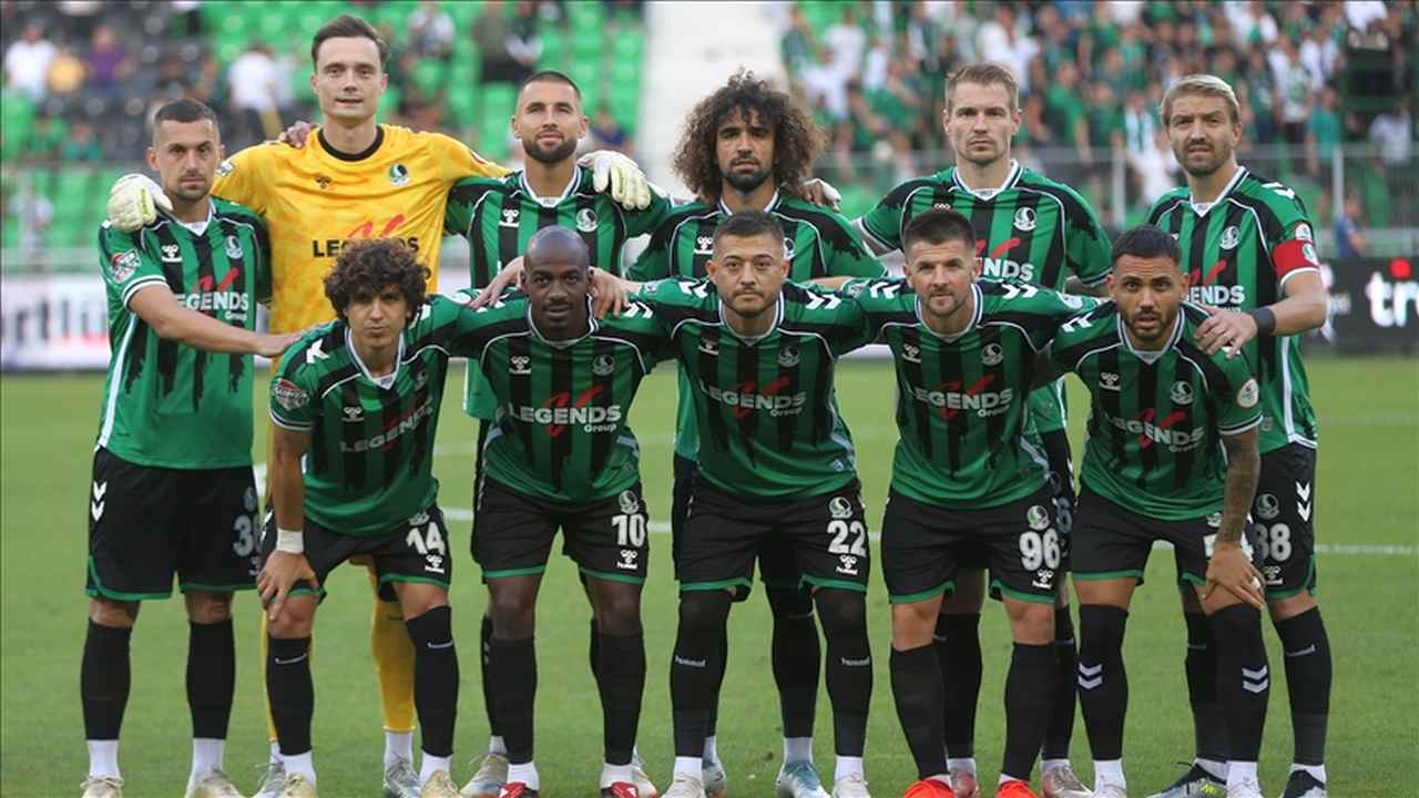 Sakaryaspor, 18 yıllık Süper Lig özlemini dindirmek istediği sezona iyi başlayamadı