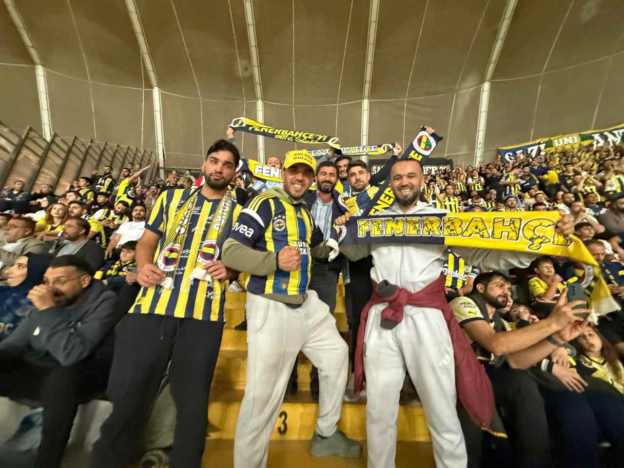 Gaziantep’te Fenerbahçe Aşkı: Üçlüden Büyük Destek