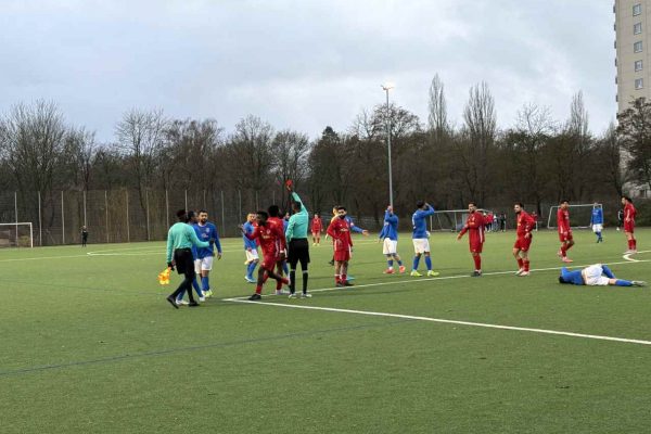 Harburg Türkspor 10 Kişi Bıraktı, Zonguldakspor Puanı Kaptı